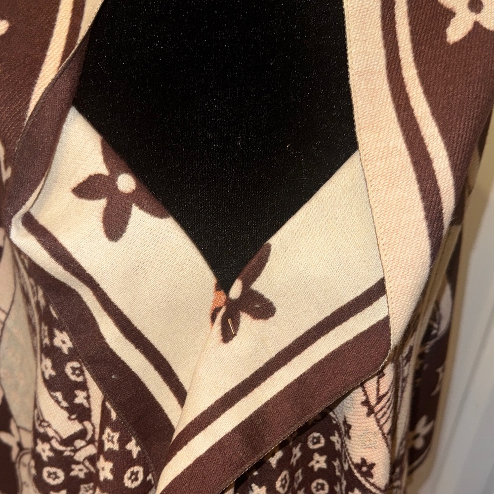Brown and Cream Patterned Cardigan - Picture 4 of 8